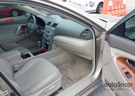 2009 Toyota Camry Xle z USA, uszkodzony, nr VIN 4T1BE46KX9U299511